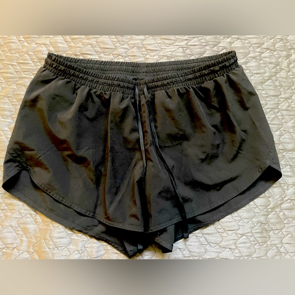 Athletic shorts